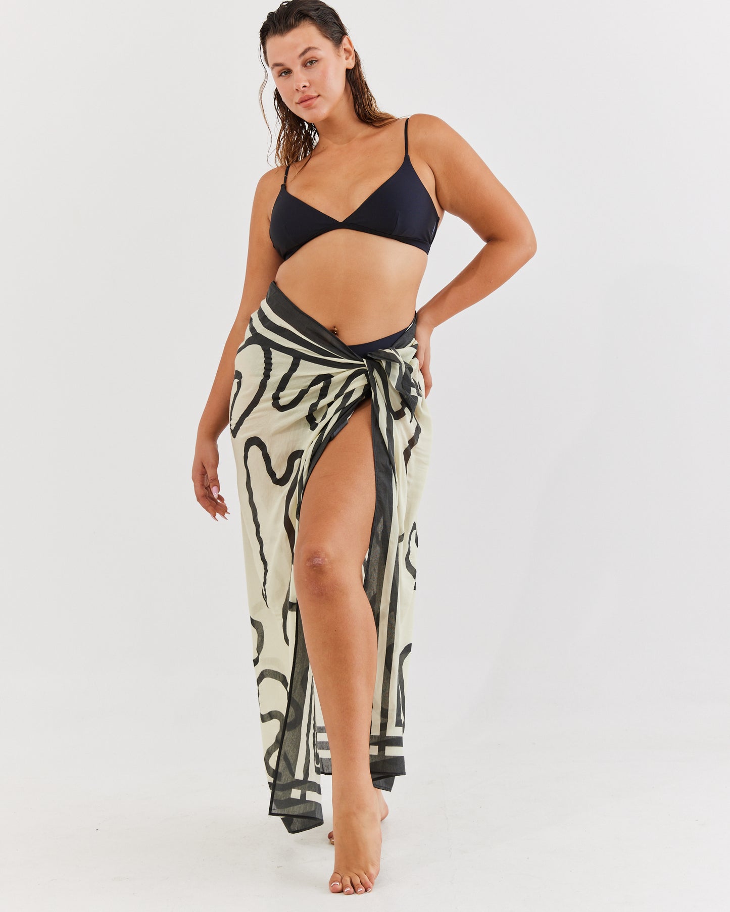 Abstract Long Pareo ~  black & cream print
