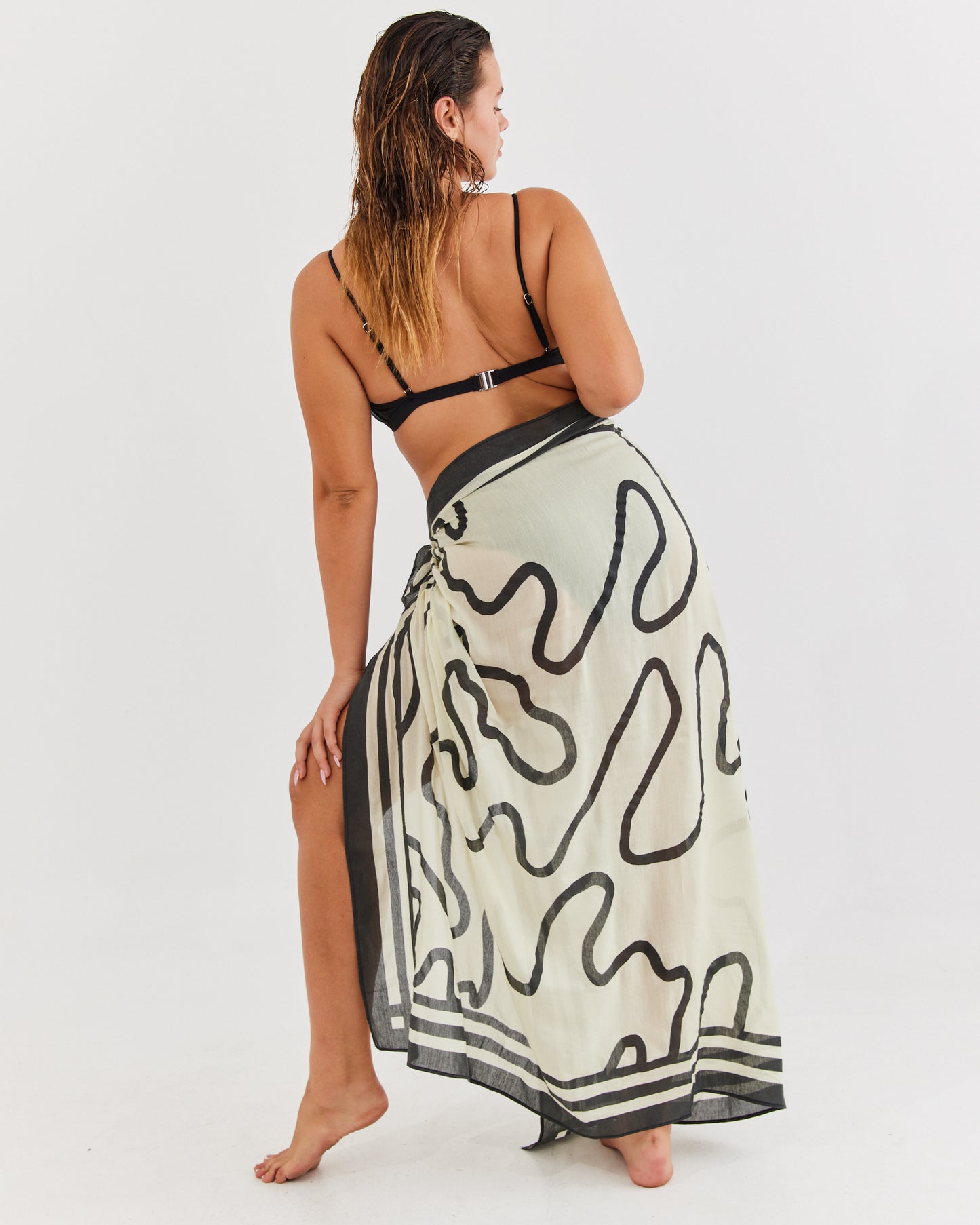 Abstract Long Pareo ~  black & cream print