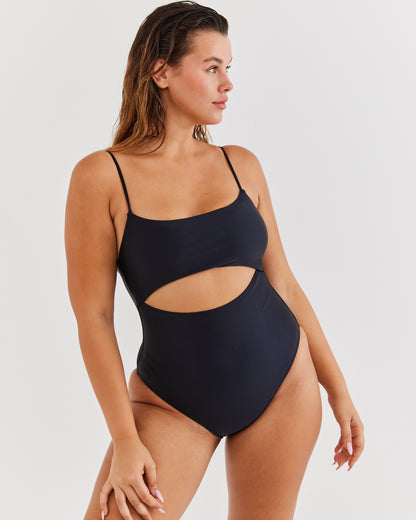 Lulu ~ Black